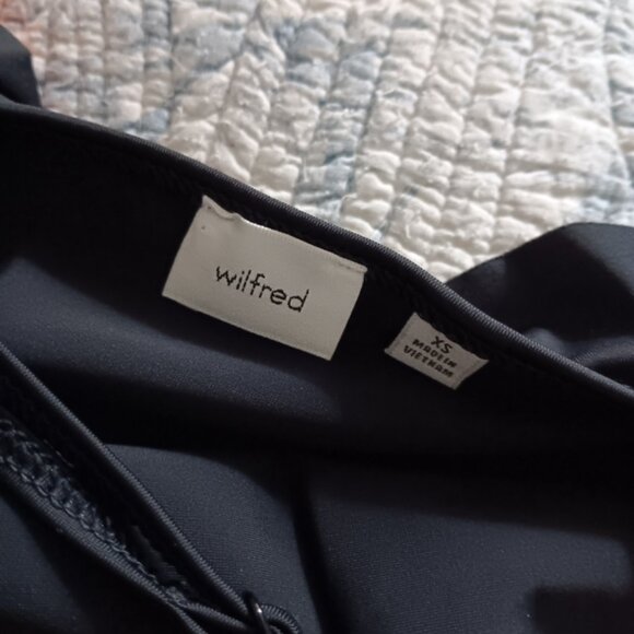 New WILFRED Black V Neck Ruffle SPADA Bodysuit XS - Picture 4 of 4